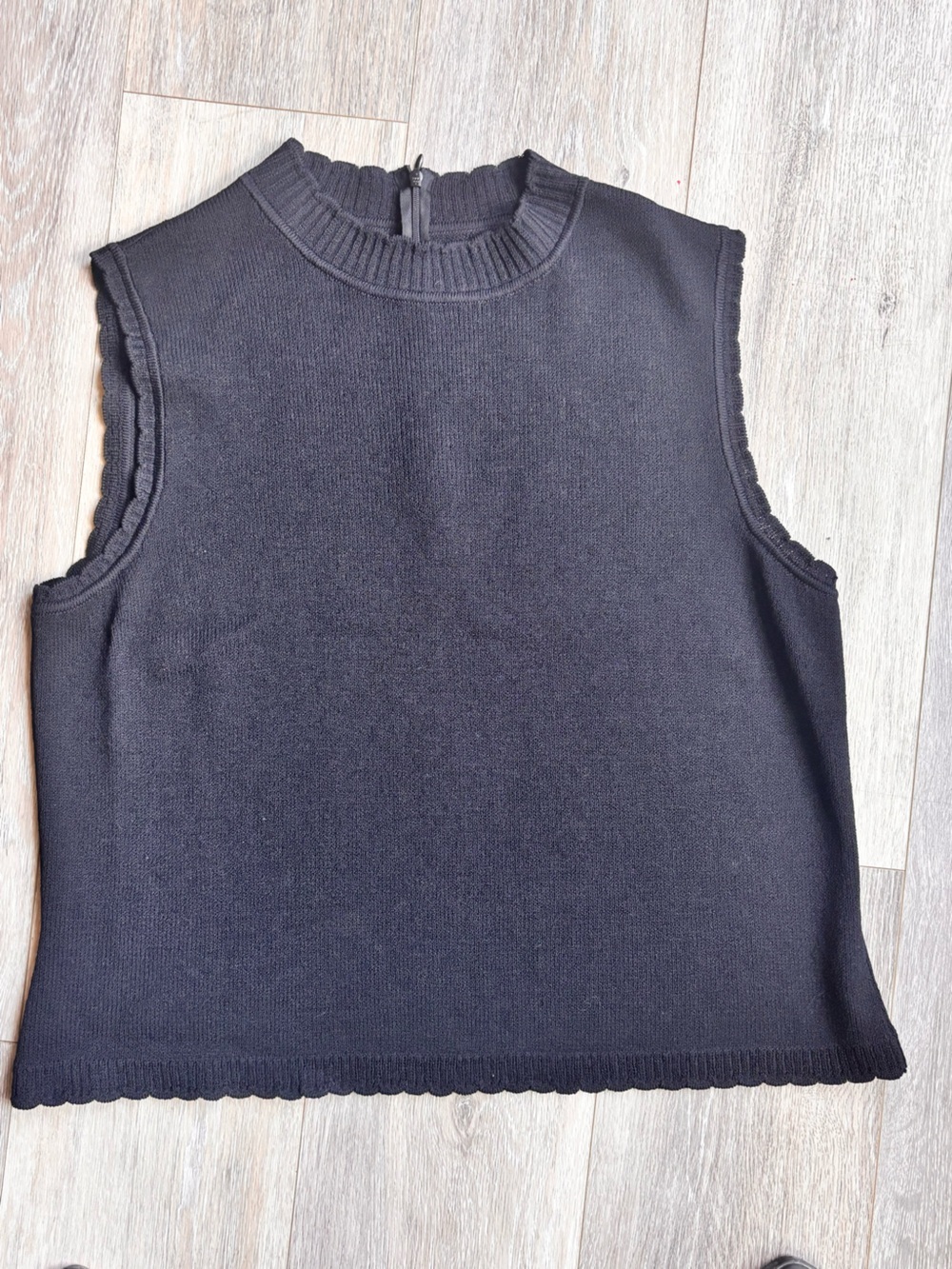 ST John Knits Sleeveless Top - Black